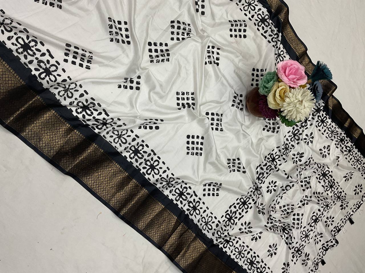 SOFT DOLA SILK SAREE