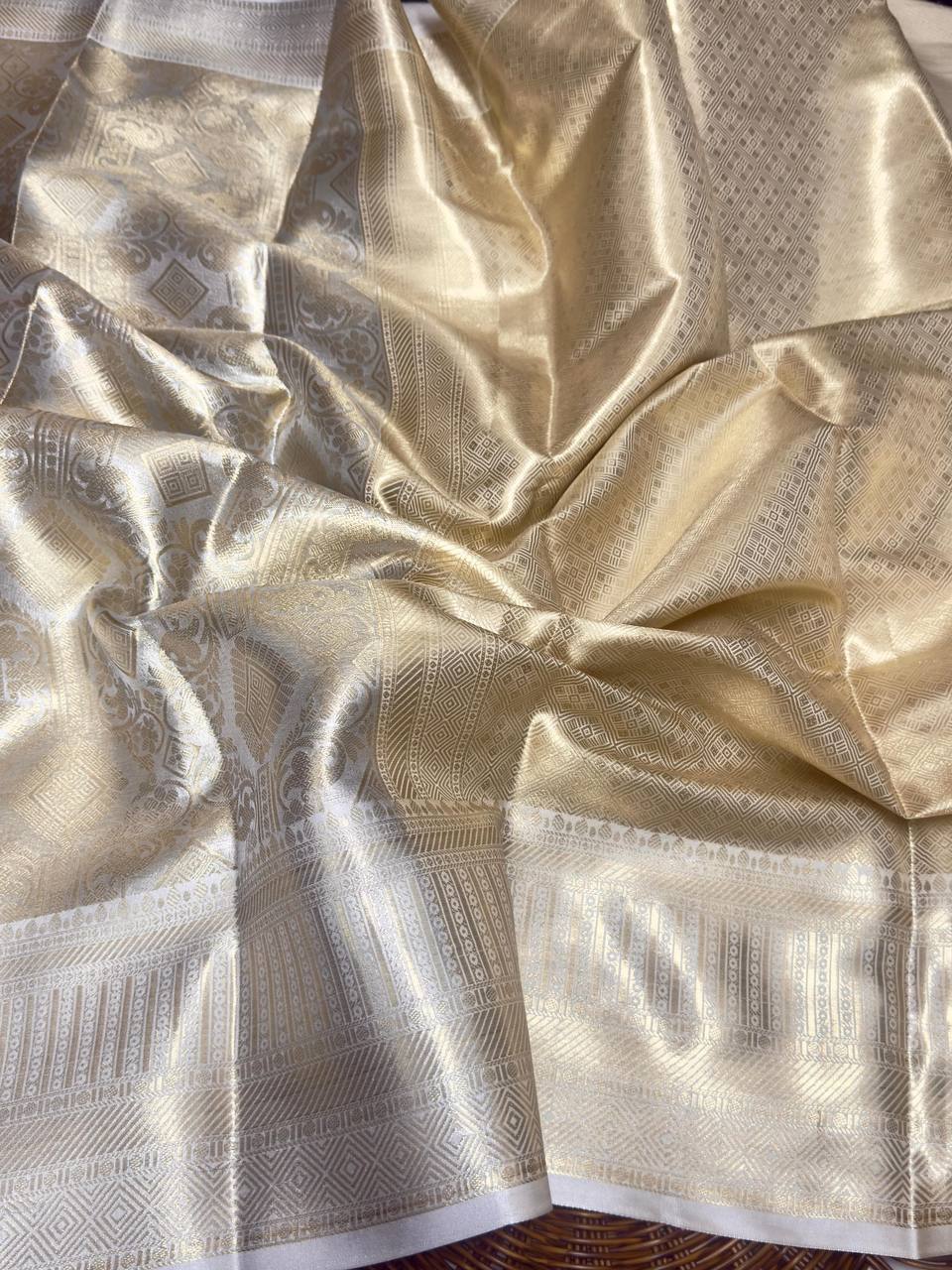 beautiful banarsi handloom