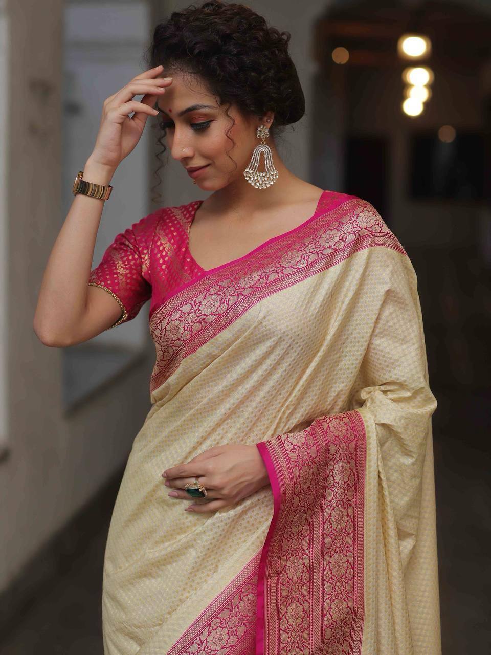 Vanya Lichi Drape
