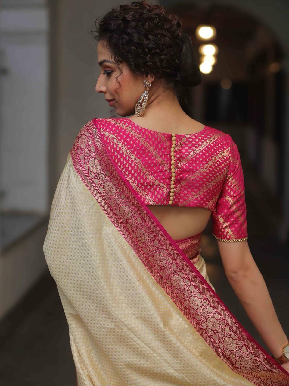 Vanya Lichi Drape