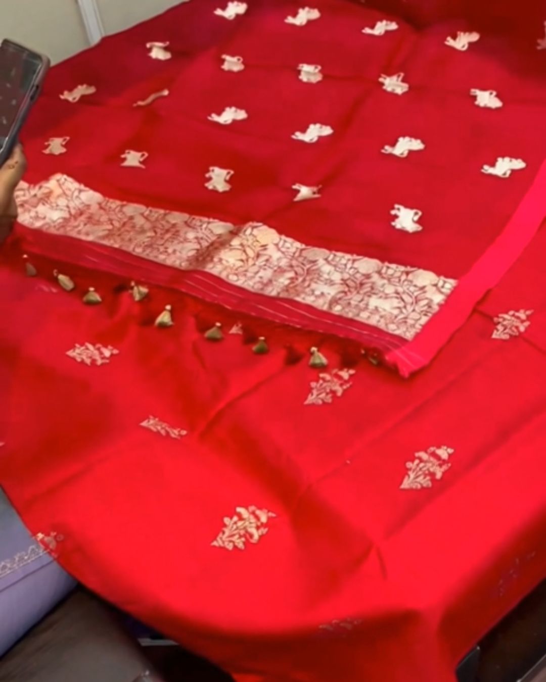 Lal Weave Zari Suit Set