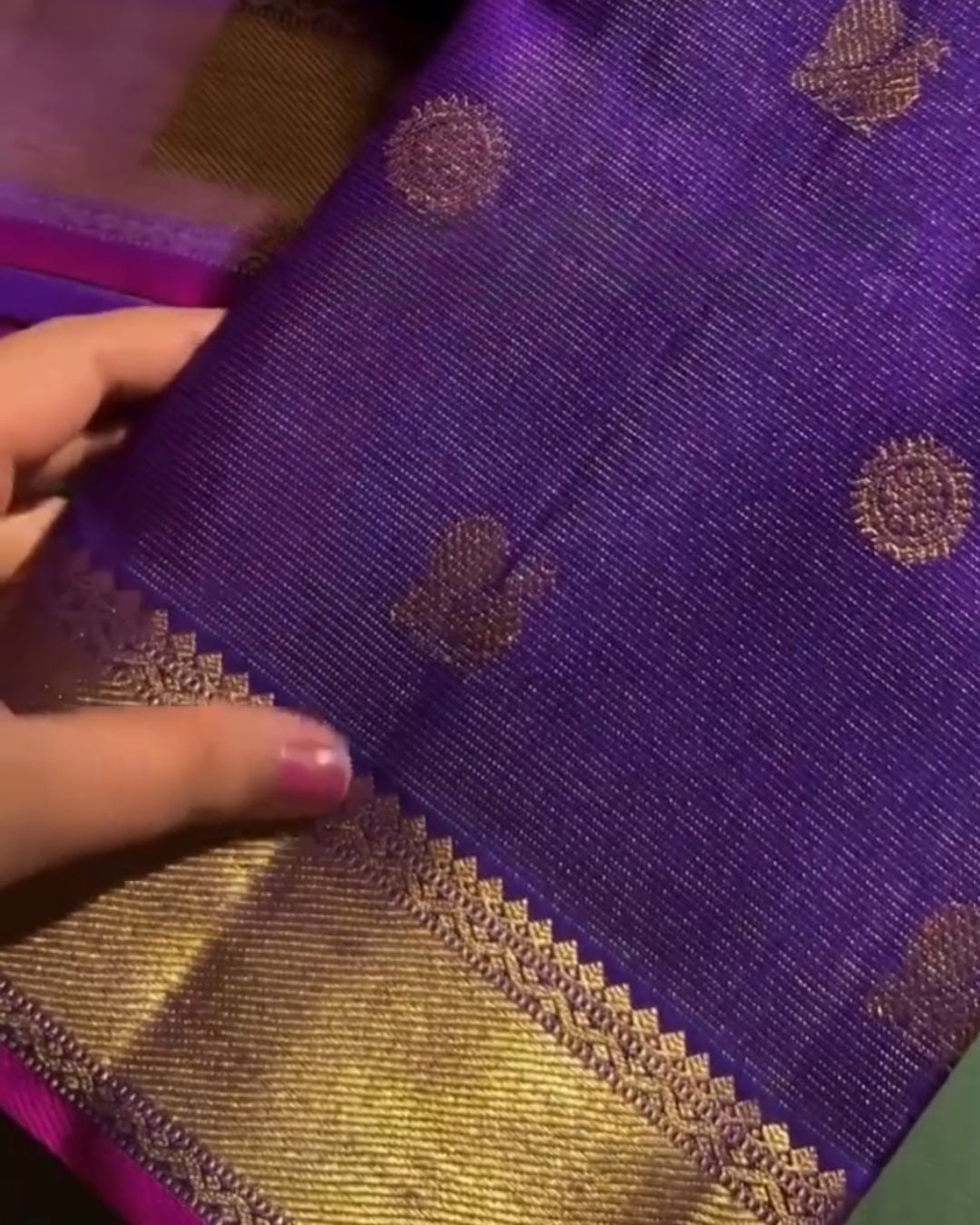 Purple Vaira Oosi Saree