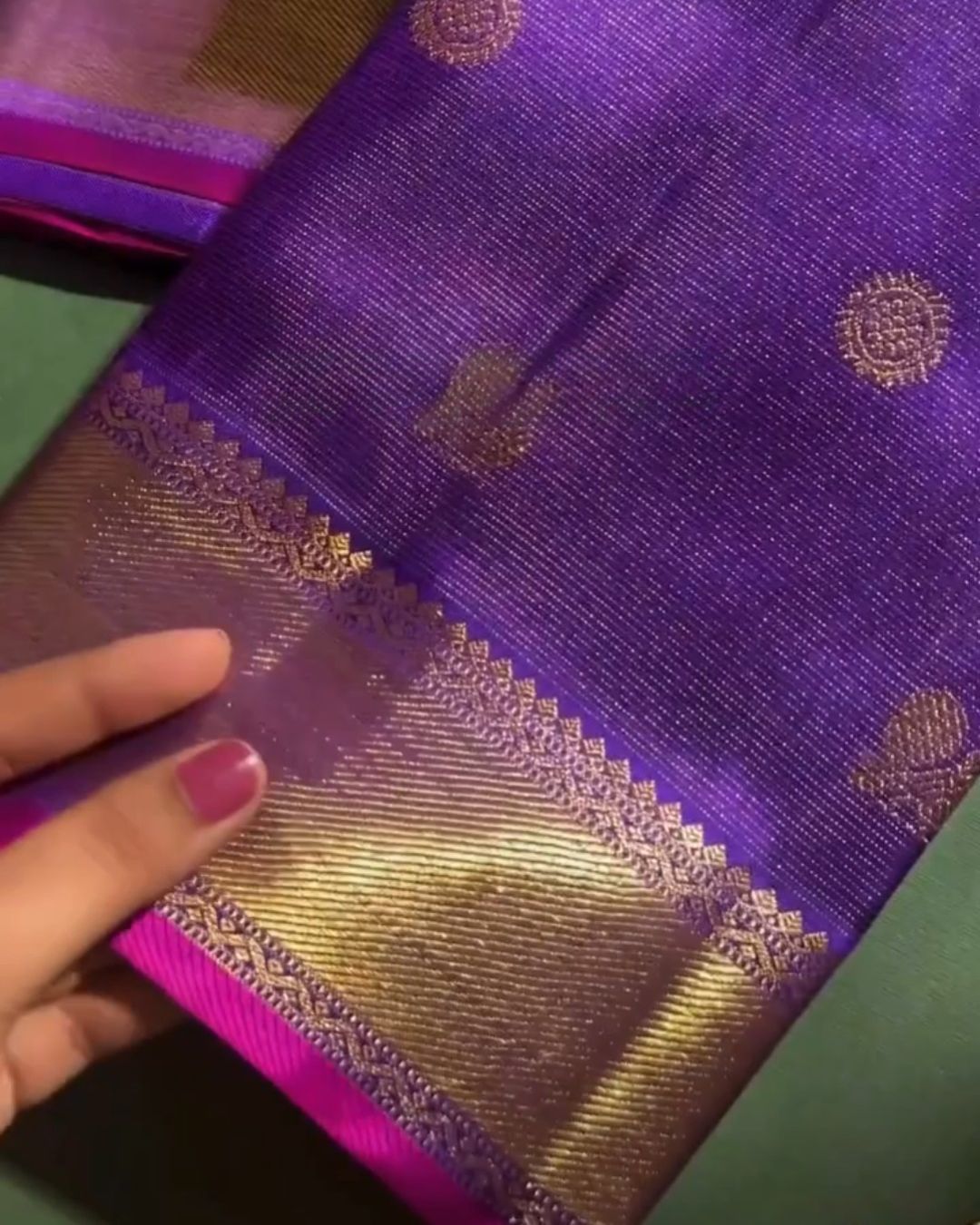 Purple Vaira Oosi Saree